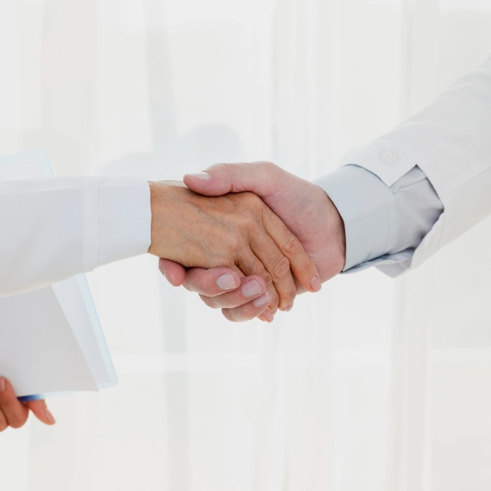 Dentalux-i-One-Smile-partnerstvo zubni-implanti